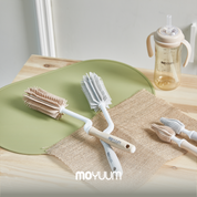 Moyuum Silicone Bottle & Nipple Brush Set